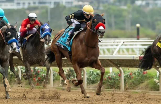 Del Mar: Maiden winner Mixto shocks at 22-1 in Pacific Classic