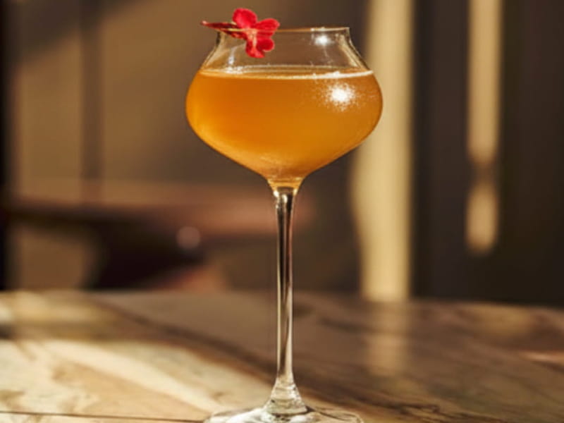 Discover Jaillance's Chestnut Kir Royal: A Luxurious Twist on a Classic!