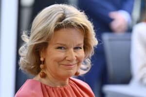 At Just $25, Queen Mathilde's Favorite Sézane Earrings Defy Trends!