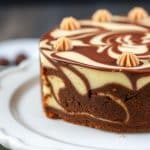 Indulge in This Vanilla-Chocolate Marble Cake – A Sweet Sensation!