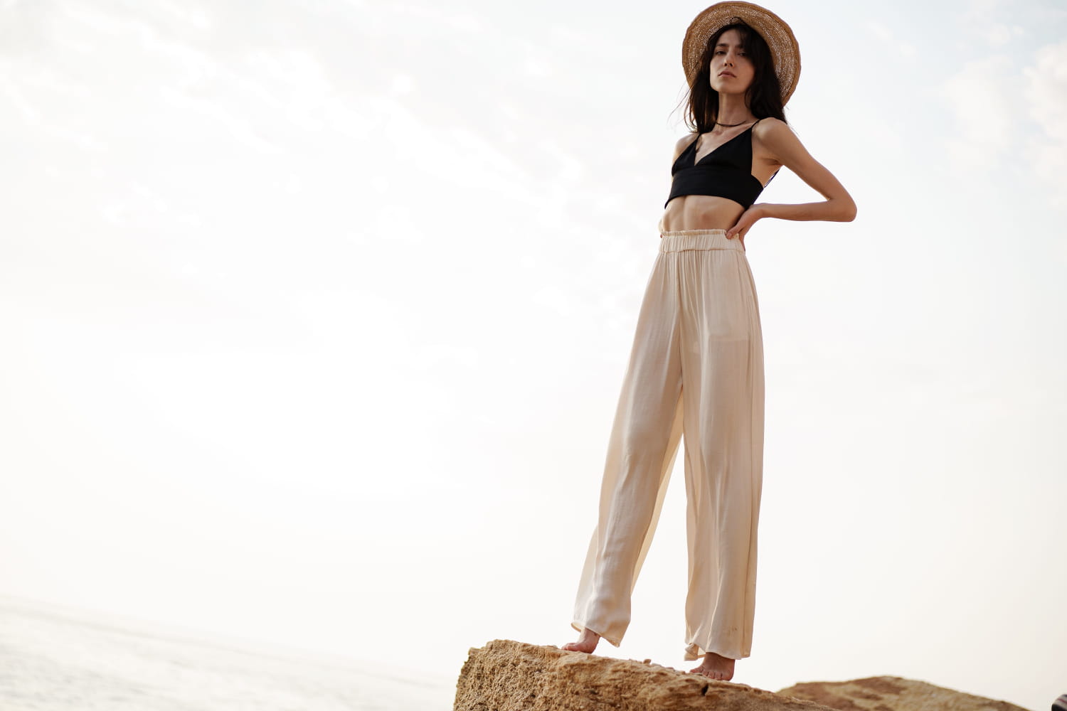 Linen Pants Trending This Summer: Best Shoes to Elevate Your Chic Look!