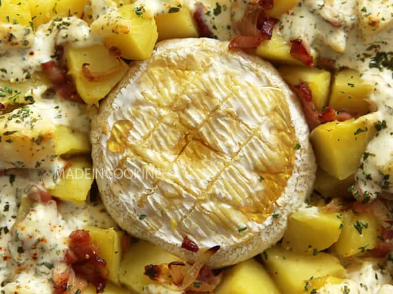 Baked Camembert: The Ultimate Gooey Cheese Recipe You Need to Try